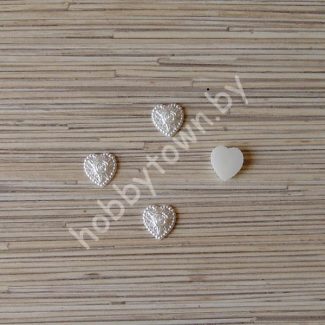 Кабошон Сердце 18 мм (цв.кремовый) 1шт.