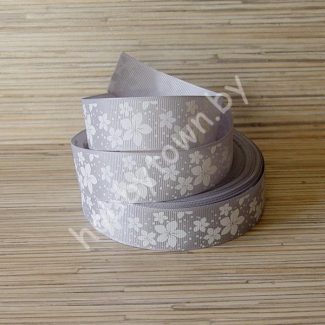 Лента репсовая 25мм "Цветы" (цв. св.серо-белый) 1м