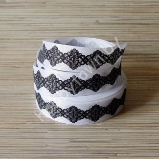 Репсовая лента с рисунком "Кружевной ромб" 25 мм (цв.белый/с чёрным) 1 метр