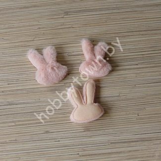 Патч меховой Зайка 4,2x6,0 см (цв. персиковый) 1шт.