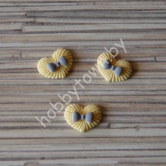 Кабошон Сердечко с бантиком 17x13 мм (цв. жёлтый) 1шт.