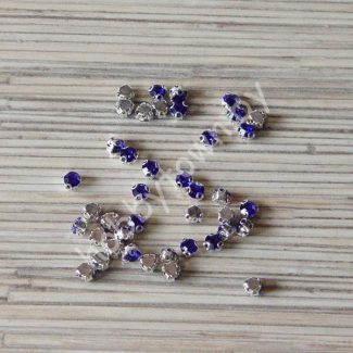 Стразы пришивные 5 мм (цв. серебро/синий) 10 шт.