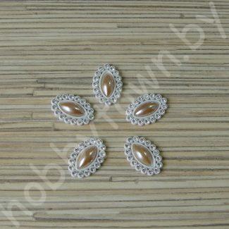 Кабошон-серединка со стразами 24x16 мм Овал заостренный (цв. бежевый) 1шт.