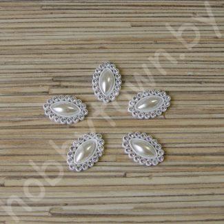 Кабошон-серединка со стразами 24x16 мм Овал заостренный (цв. кремовый) 1шт.