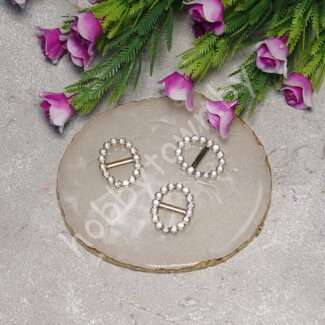 Пряжка-серединка пластик со стразами Овал 24x18 мм (цв. золото) 1 шт.