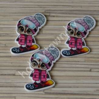 Кабошон-вырубка Совенок на сноуборде, 32x37 мм 1шт.