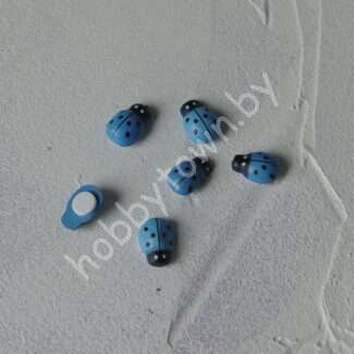 Божья коровка декоративная (дерево) на липучке 12 x 9 мм 1 шт. (цв. голубой)