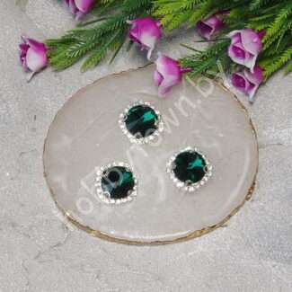 Стразы пришивные в серебряной оправе "Круг" 18 мм (цв. изумрудный 5) 1 шт.