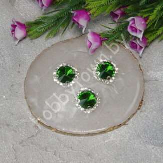 Стразы пришивные в серебряной оправе "Круг" 18 мм (цв. зелёный 6) 1 шт.