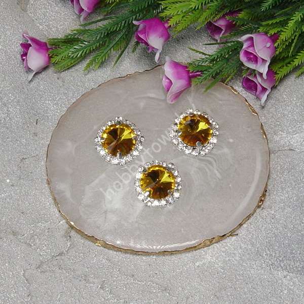 Стразы пришивные в серебряной оправе "Круг" 18 мм (цв. золото 21) 1 шт.