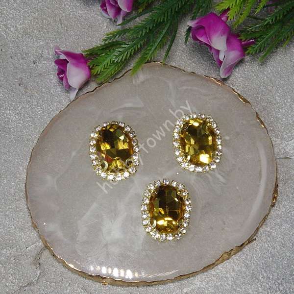 Стразы пришивные в золотой оправе 17x22 мм "Овал" (цв.золото 14) 1 шт.