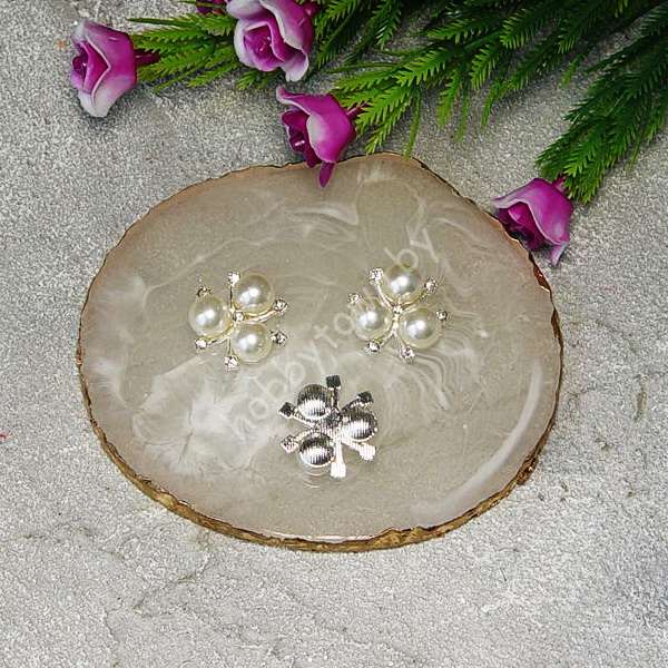 Кабошон флоризель металл Цветочек 20 мм (цв.белый/серебро) 1 шт.