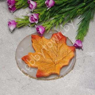 Листик кленовый 7,5x7,5 см (цв. оранжевый) 1 шт.